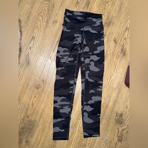 Aerie Chill Camouflage Leggings